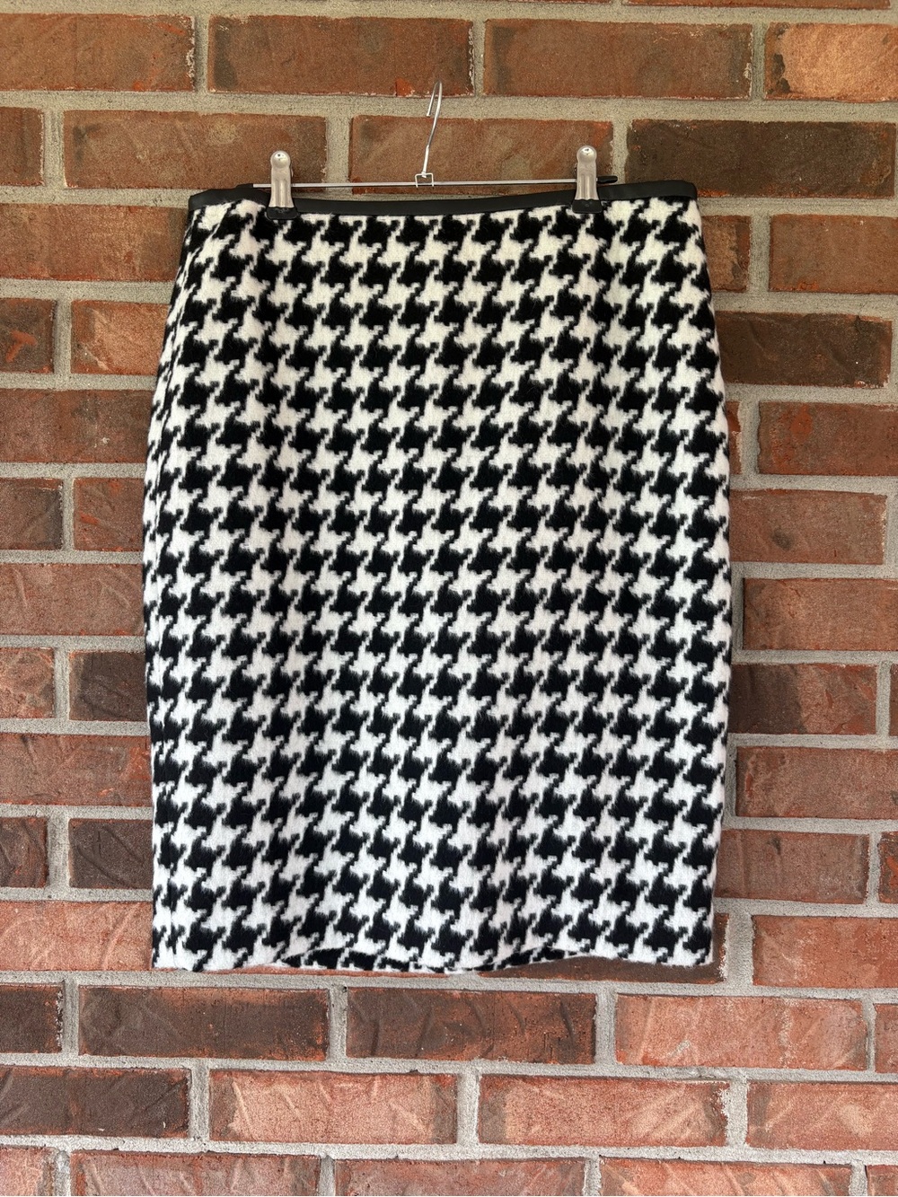 Talbots Black and White Houndstooth Pencil Skirt Wool Blend
